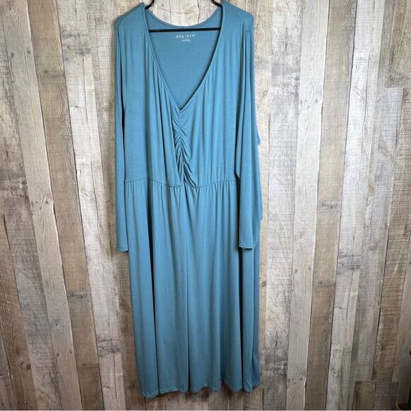 Ava & Viv Size 3X(24W-26W) V-Neck Ruched Front Swing Style Dress w/Long … - Picture 1 of 10